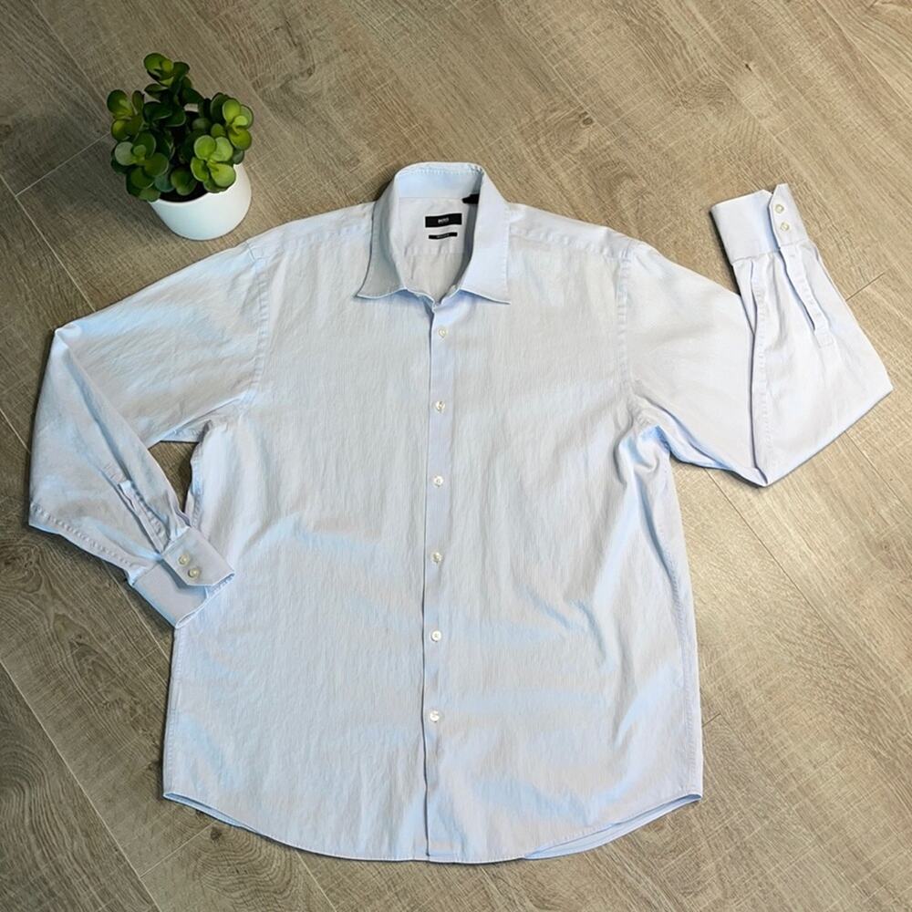 HUGO BOSS Light Blue Regular Fit Button Front Dress Shirt Men’s Size 17.5 Neck